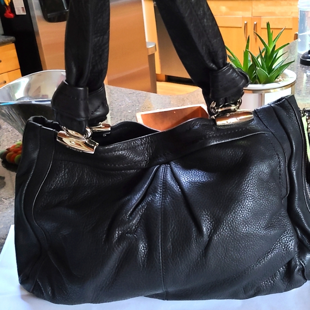 EUC B. Makowsky Black Shoulder Bag